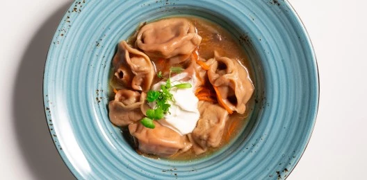Пельмени Сибирские с олениной и грибным бульоном