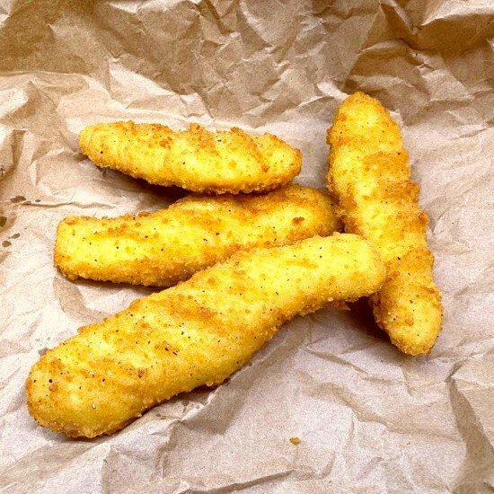 Куриные стрипсы в панировке