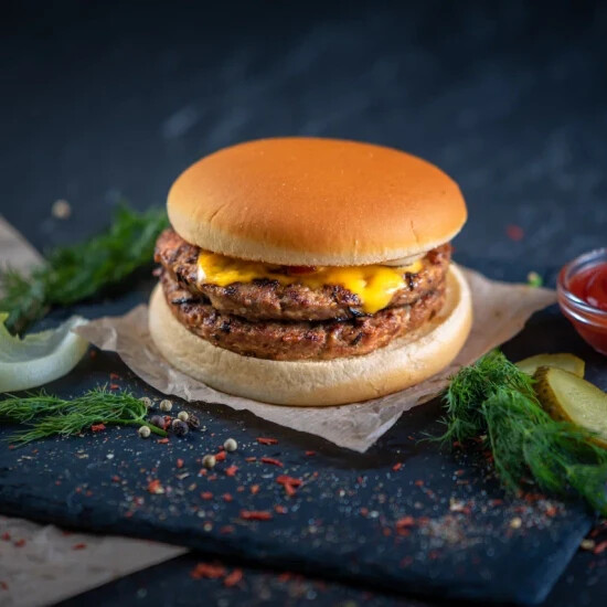 Чиз Бургер со свининой