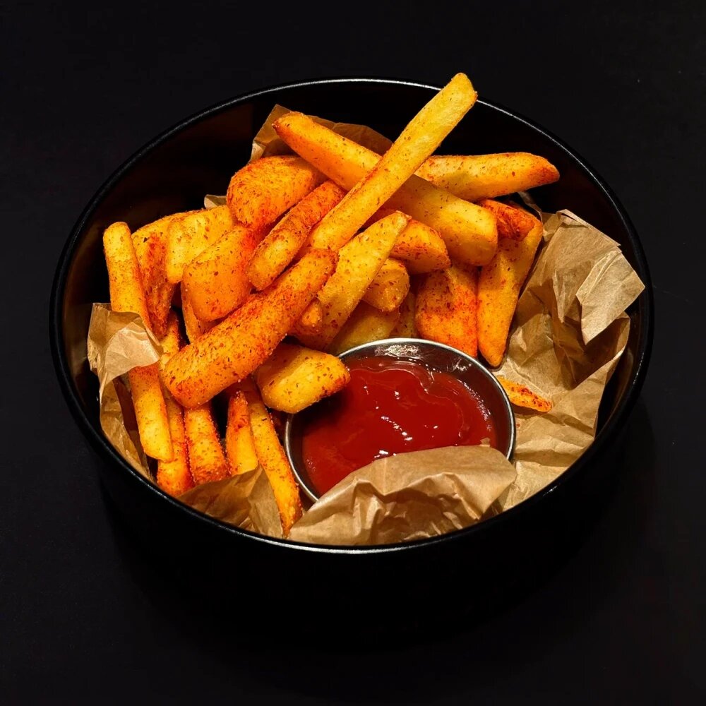 Картошка фри с кетчупом