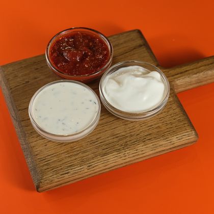 Соус белый с чесноком