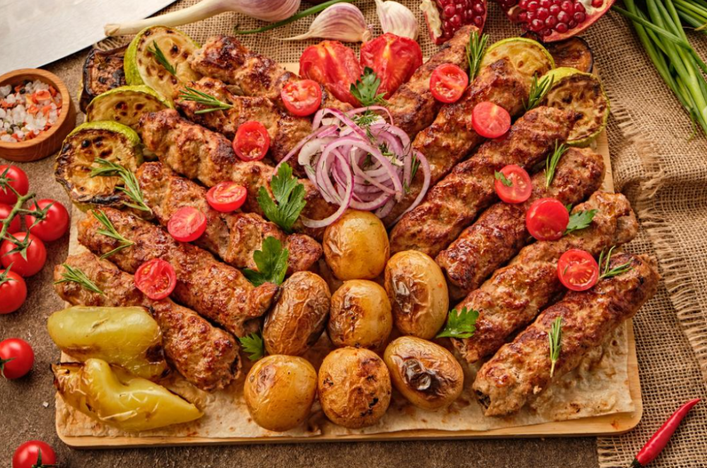 Ассорти из люля кебабов на 4 персон