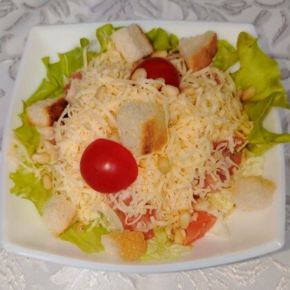 Салат "Цезарь" с лососем