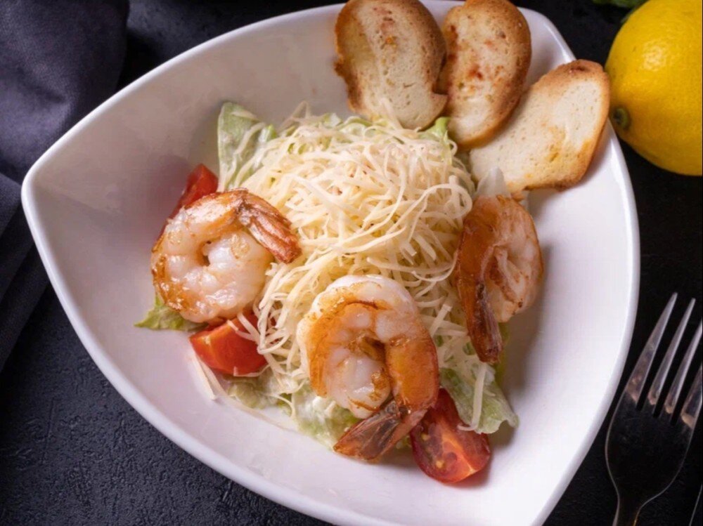 Салат «Цезарь» с креветками