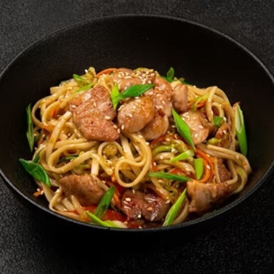 Удон с курицей-терияки