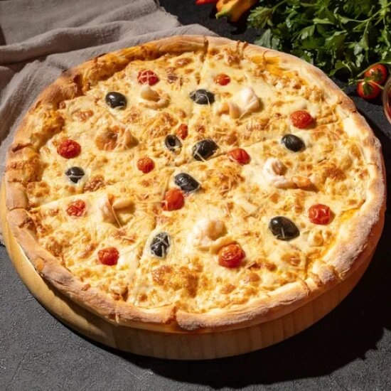 Пицца морская с креветками