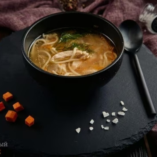 Куриный суп с домашней лапшой