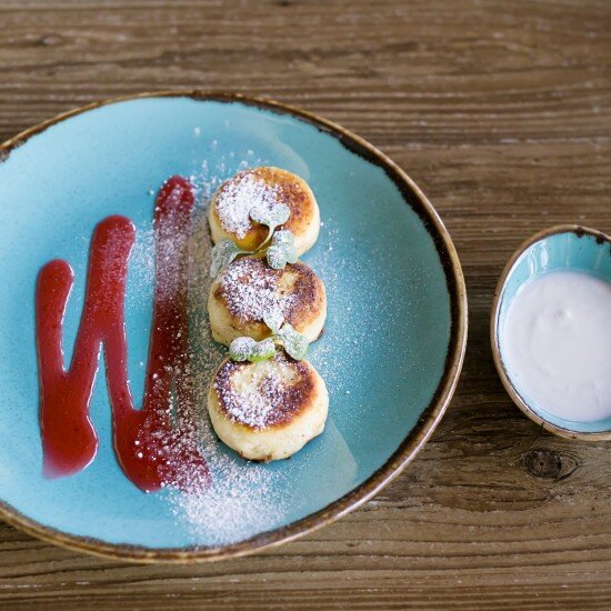 Сырники со сметаной