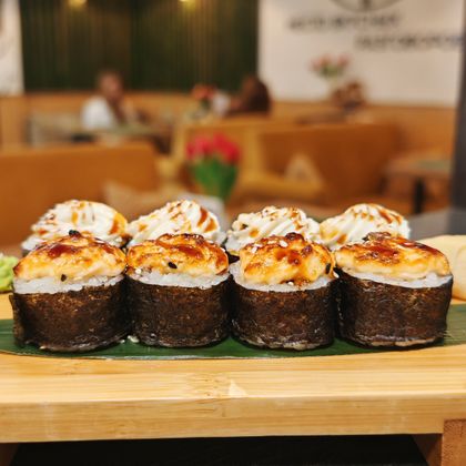 Запеченный сырно-сливочный Угорь