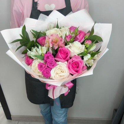 Сборный букет из Роз и Альстромерий