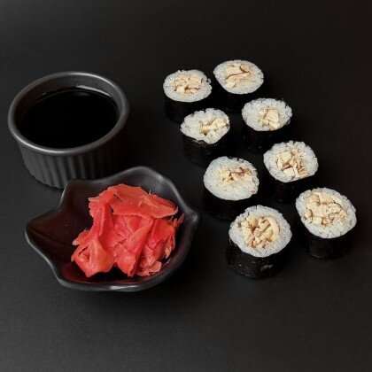 Маки ролл с цыпленком