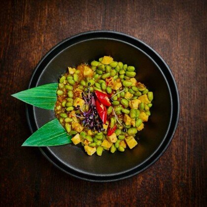 Бобы эдамамэ в сладком остром соусе