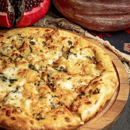 ХАЧАПУРИ С ЗЕЛЕНЬЮ