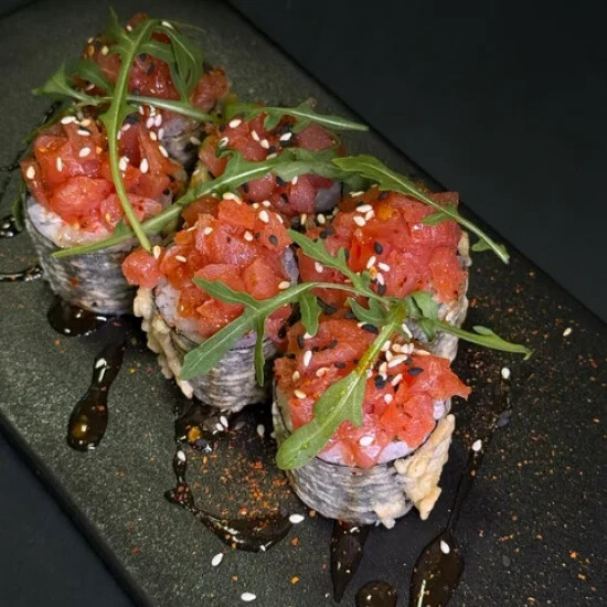 ролл TUNA shichimi