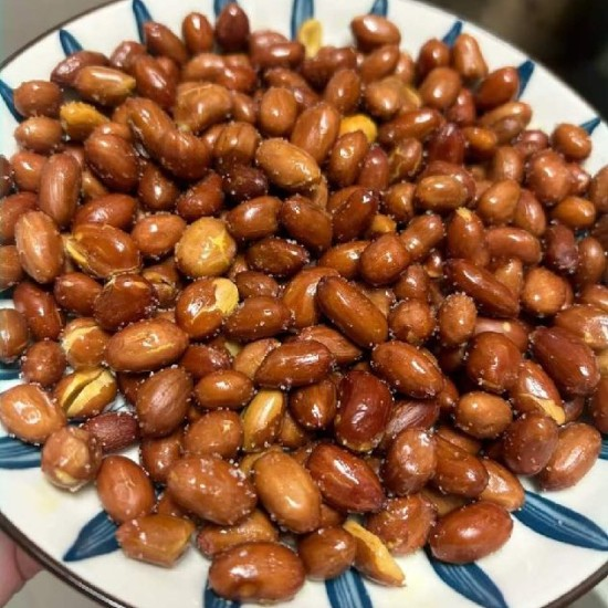 油炸花生米 / Арахис во фритюре