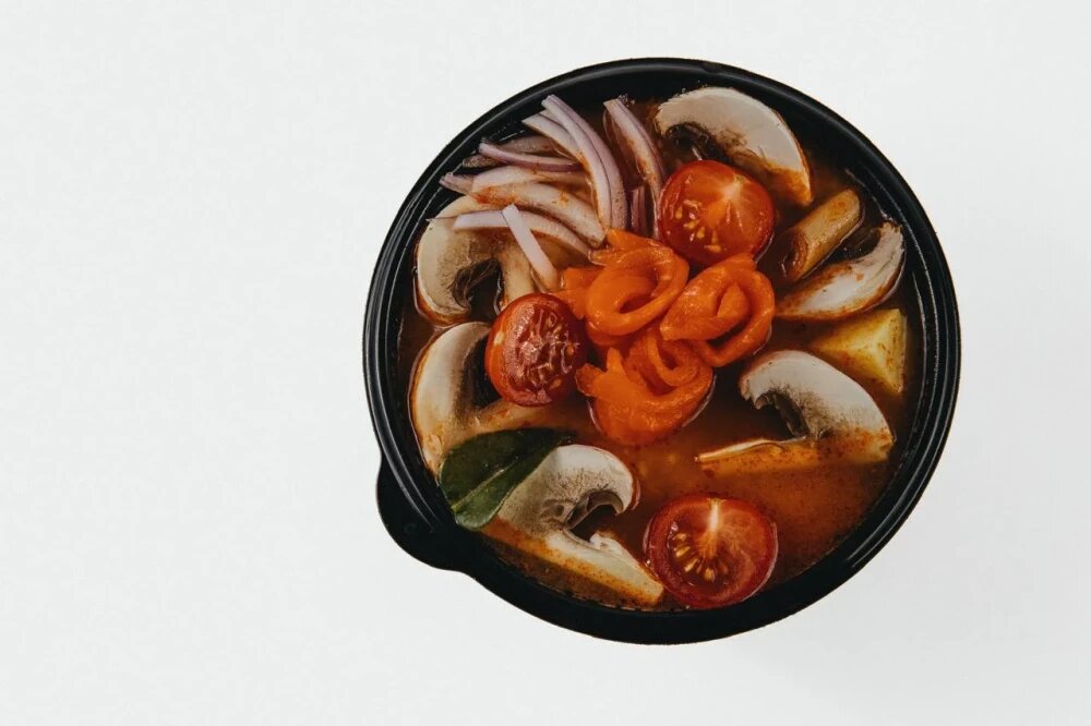 Суп Том Ям с лососем