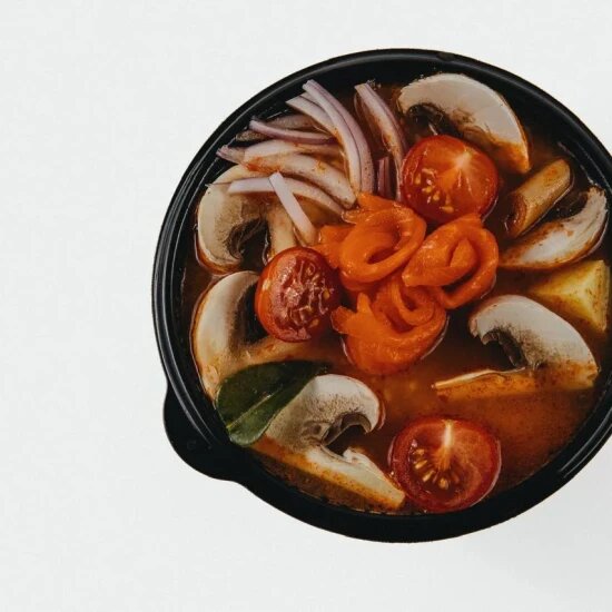 Суп Том Ям с лососем