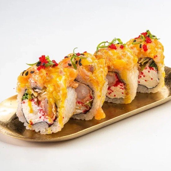 Ролл с лангустином темпура в соусе манго