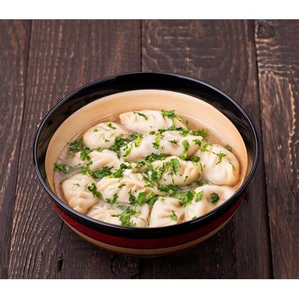 Пельмени в бульоне