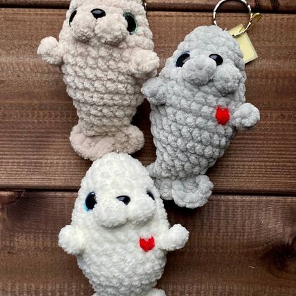 Брелок "Нерпа с сердечком" 057-1