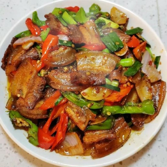 家乡回锅肉 / Жареная свиная грудинка с овощами