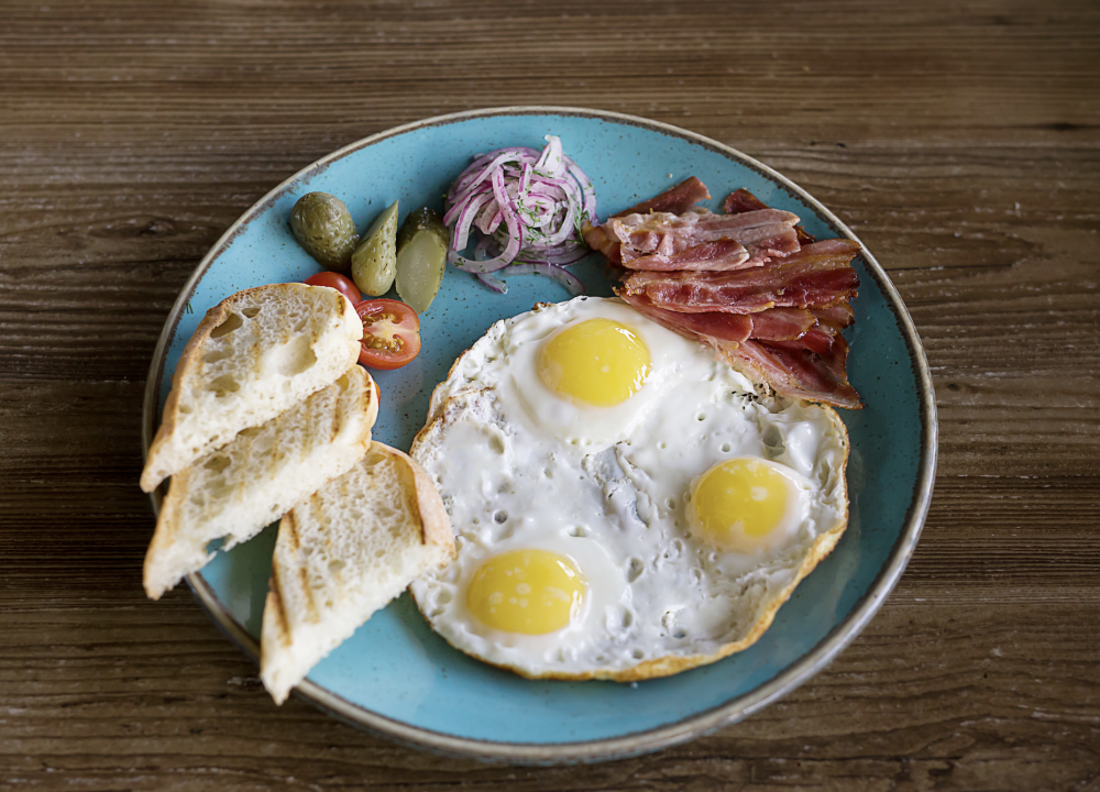 Яичница с беконом