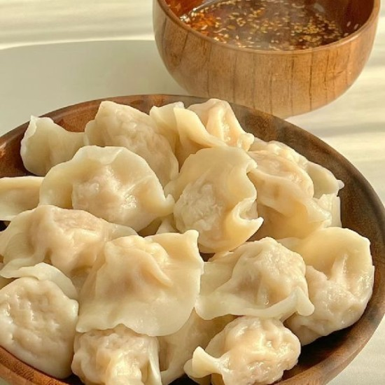 芹菜水饺18个 / пельмени с сельдереем и свининой