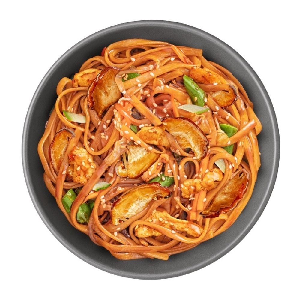 Вок Удон с курочкой в соусе Сладкий чили