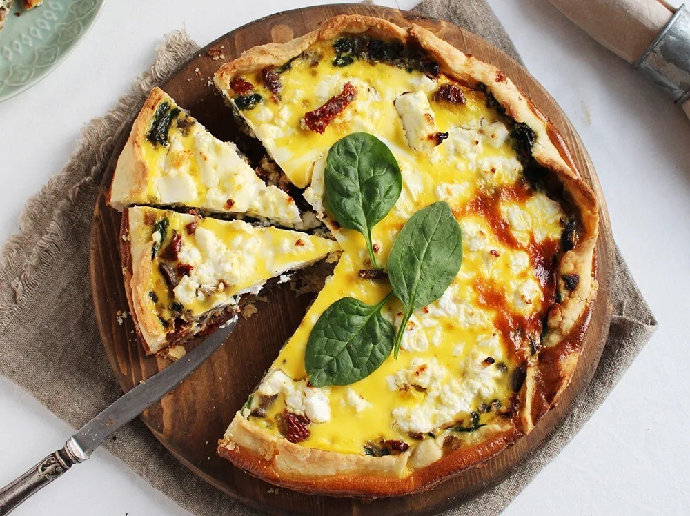 Киш с козьим сыром