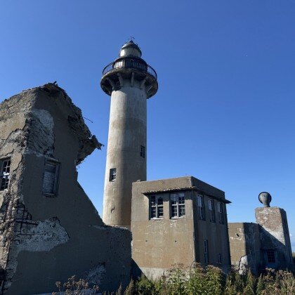 Маяк Тонин на мысе Свободном