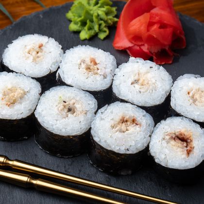 Маки с угрём