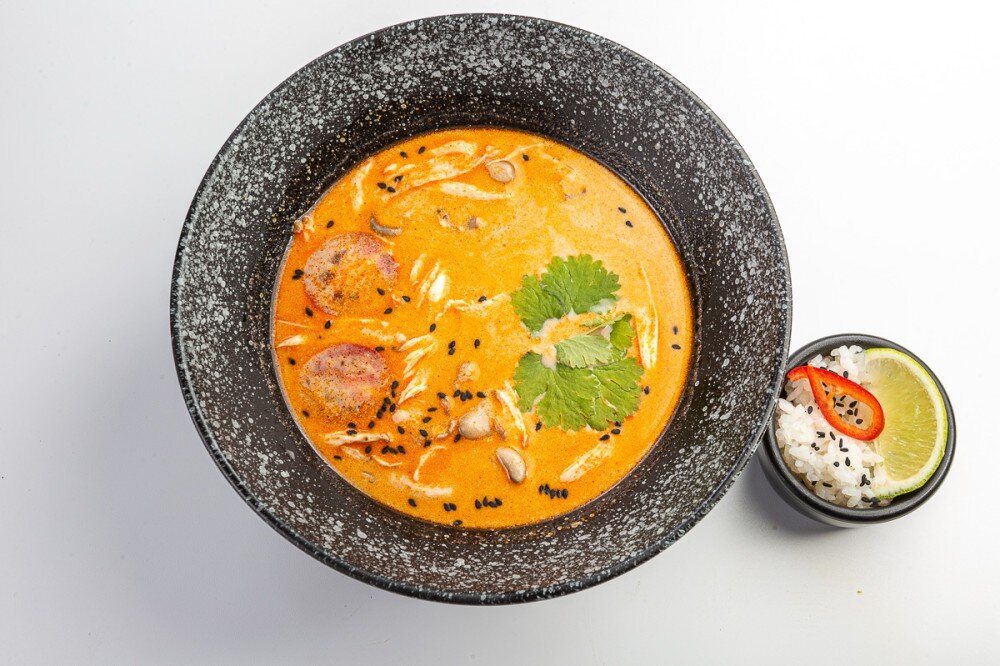 Том ям с морепродуктами