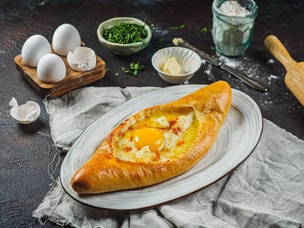 Хачапури по-аджарски