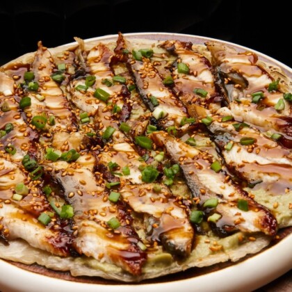 Ротти с угрем и соусом тонкацу