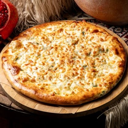 Хачапури с сыром и зеленью