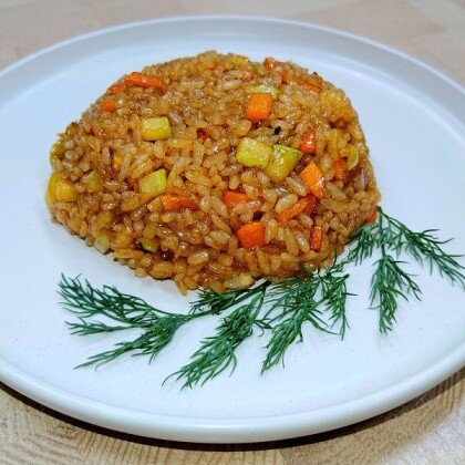 Рис жареный с овощами