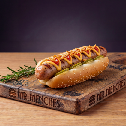 Хот-дог со свиной сосиской