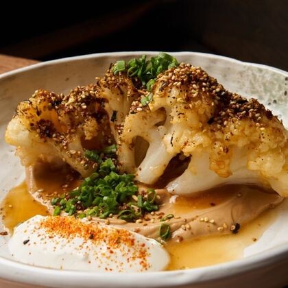 Цветная капуста запеченная в мисо ореховой соусе