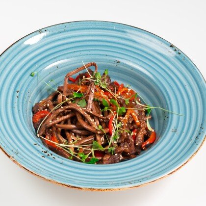 Папоротник жареный с олениной