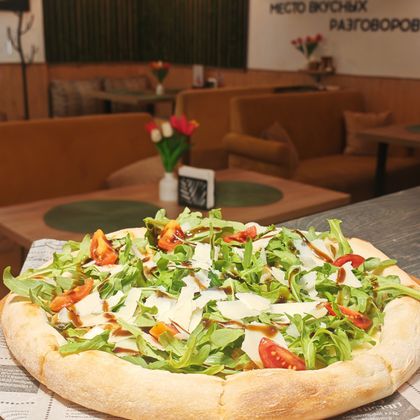 Рукола с креветками