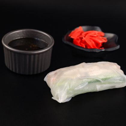 Спринг ролл с цыпленком терияки