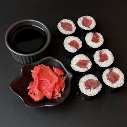 Маки ролл с тунцом