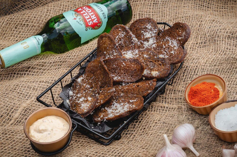 Гренки с пармезаном