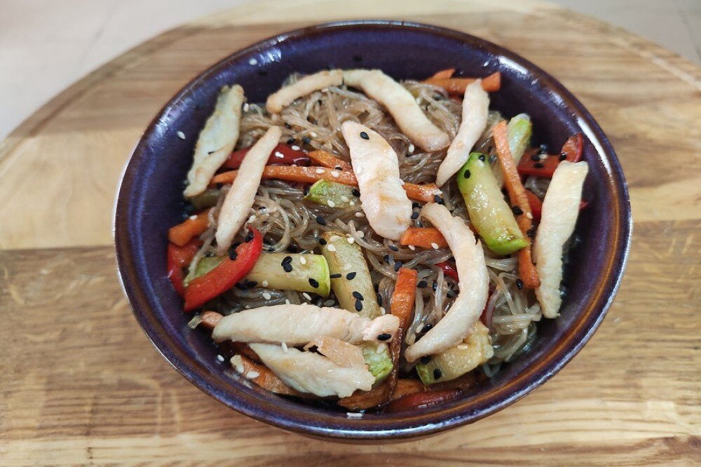 Фунчоза с курицей