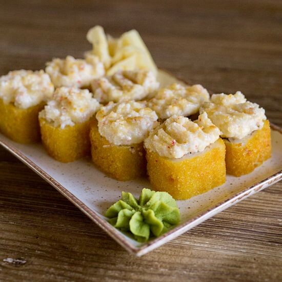 Ролл темпура запеченный с крабом