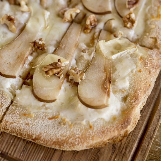 Римская с грушей и камамбером