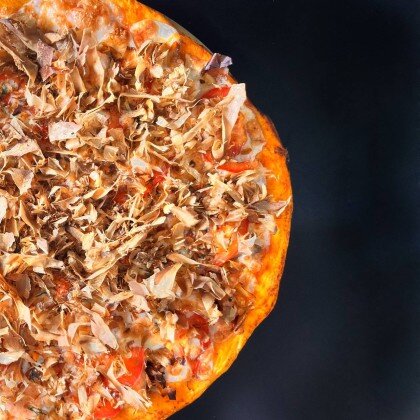 Живая пицца с лососем