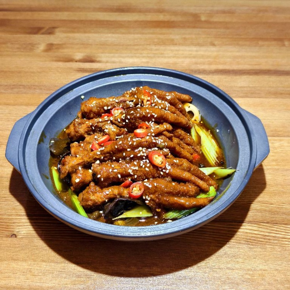 Жареные волнистые куриные лапки (острые)