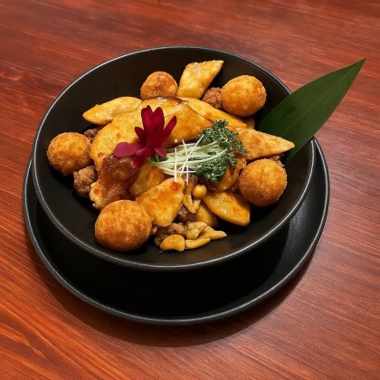 Салат из хрустящих баклажанов с говядиной