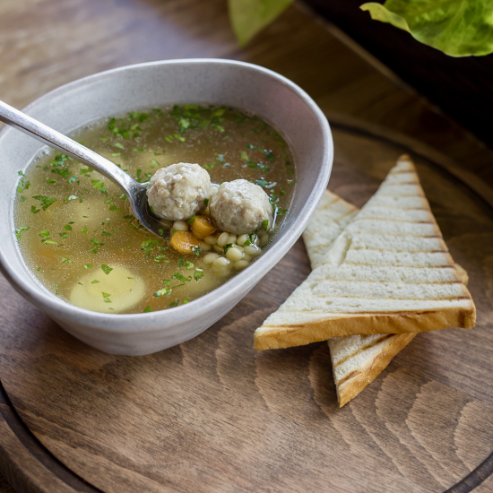 Суп с фрикадельками